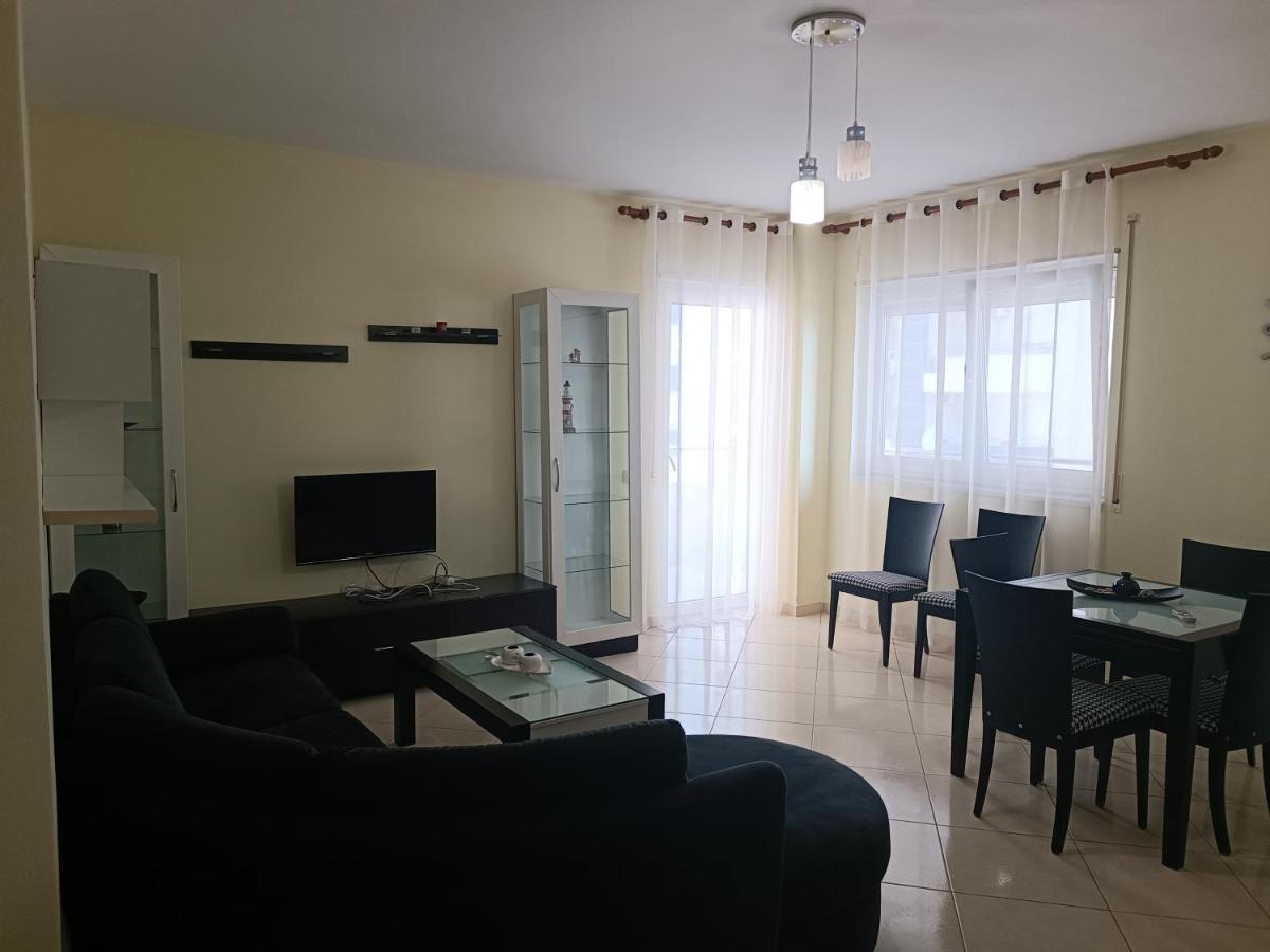 Kevin'S Apartment Vlore Ngoại thất bức ảnh